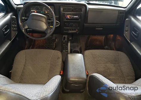 2001 Jeep Cherokee Sport z USA, uszkodzony, nr VIN 1J4FF48S81L620370